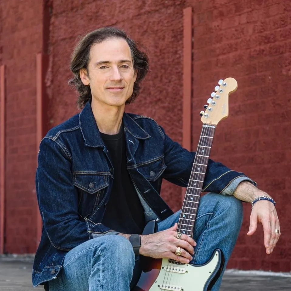 Mark Winters presents his debut single – My Christmas