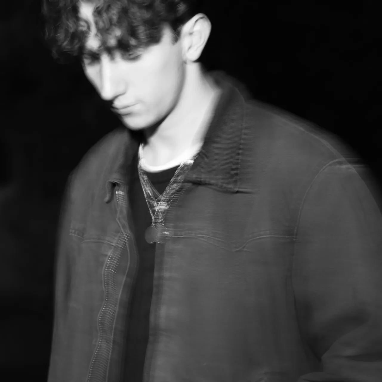 CHARLES HS releases his new indie-pop single “Black and White”