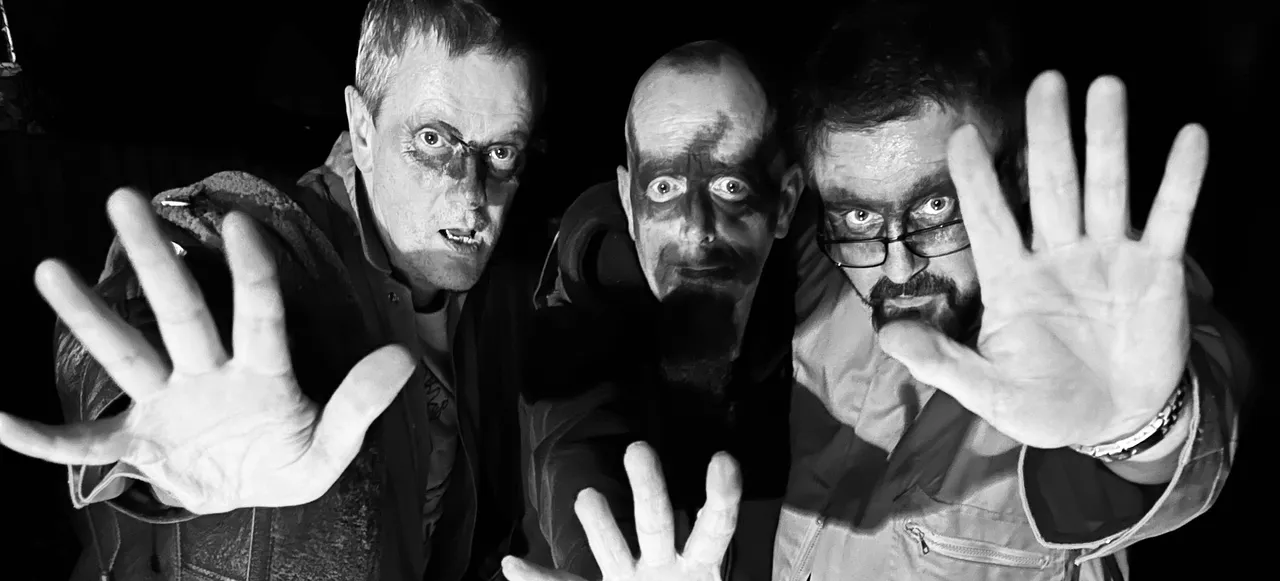 Leicester-based trio 9 O’Clock Nasty present a new rock Single