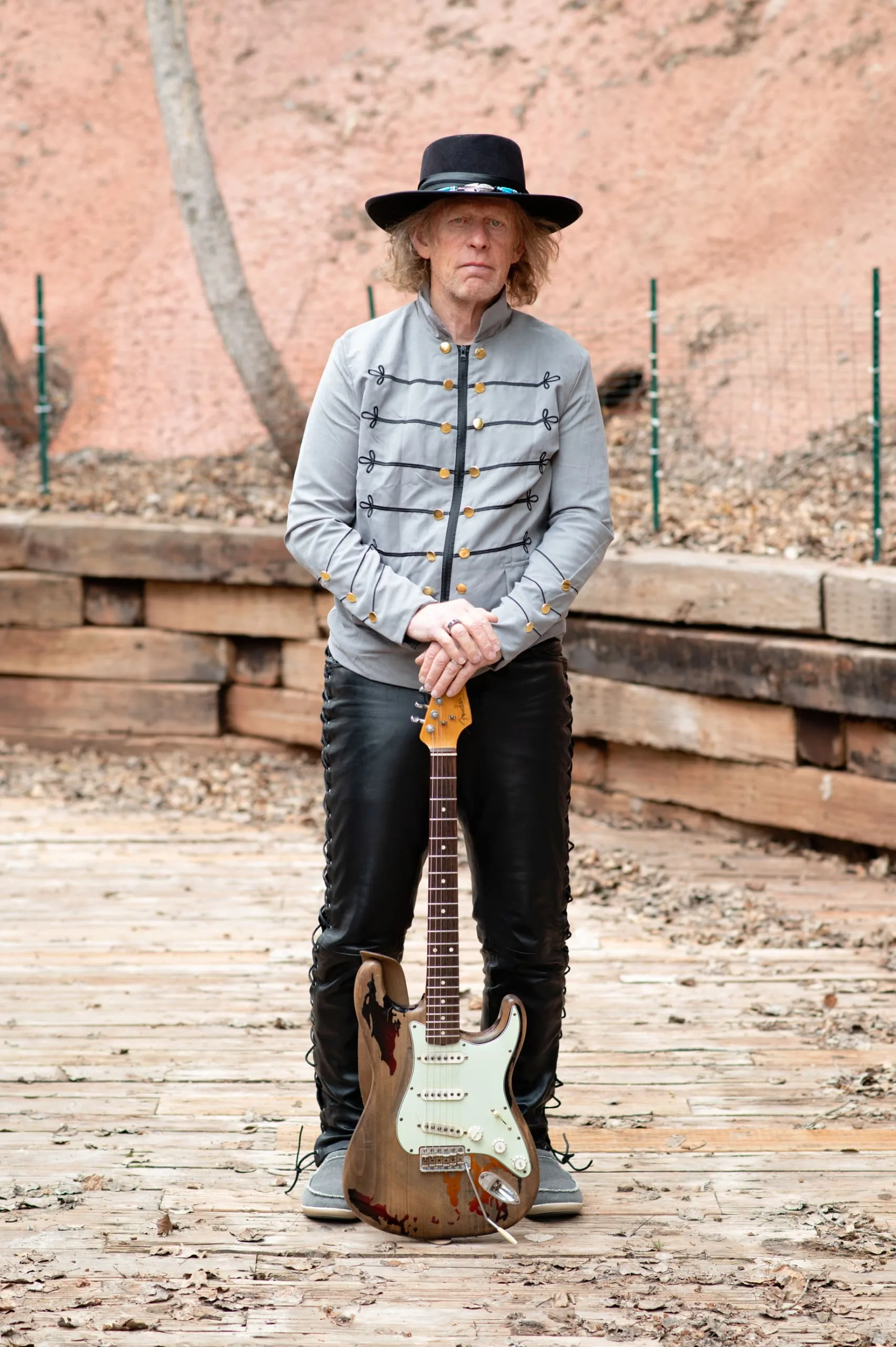 Harmonious Fusion: Gary Dranow And The Manic Emotions Unleashes ‘Sandy Beaches’: A Raw, Emotional Journey