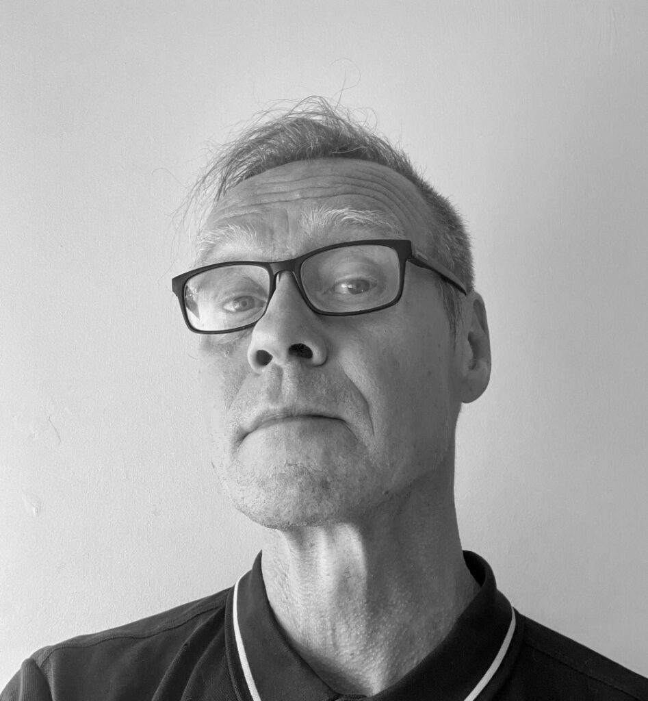 1000149457 Tom Minor
