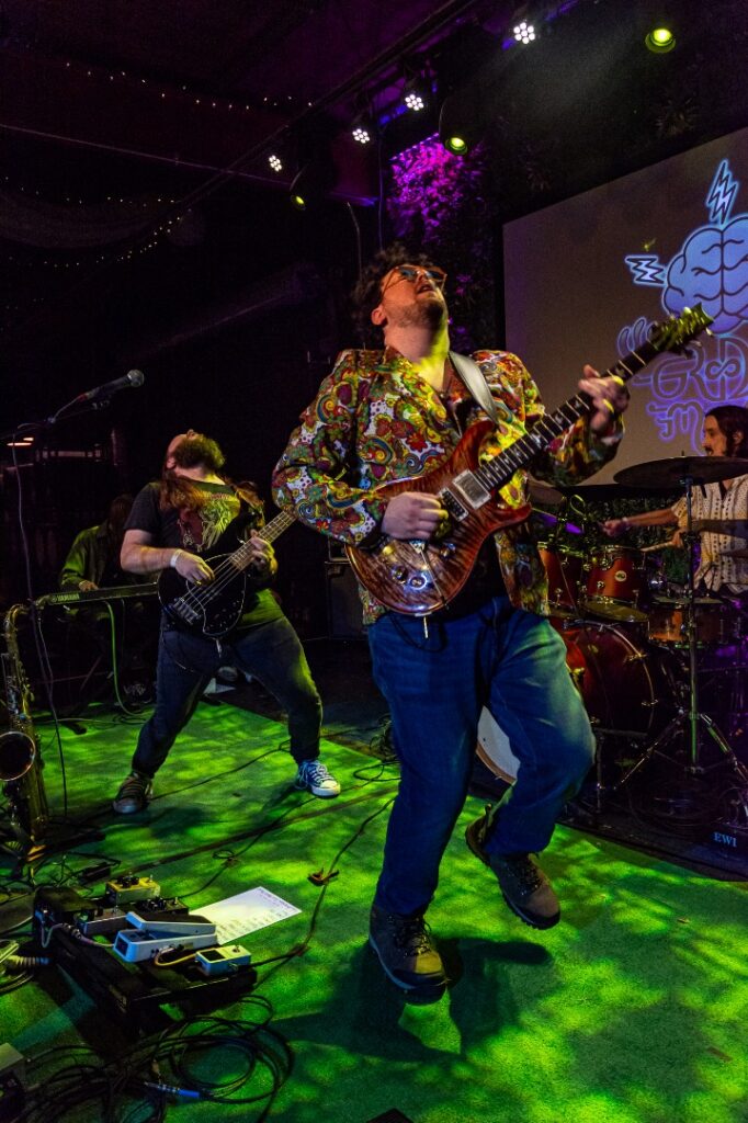 Groove Moose Groove Moose