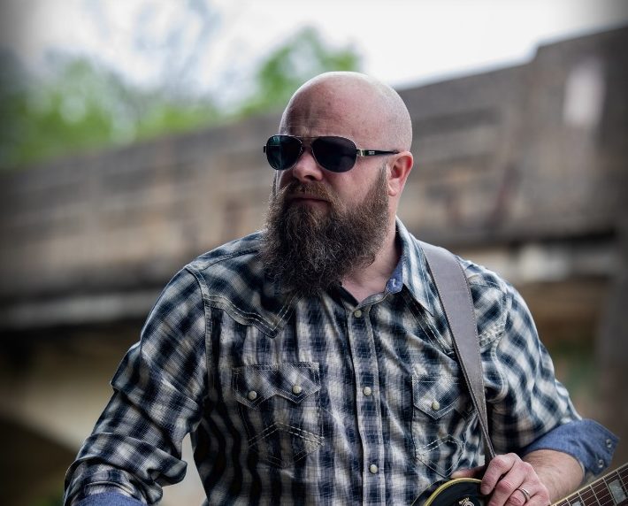 Jeremy Ryan – Smile & Wave Review: A Soaring Rock Confession of Letting Go and Living Free