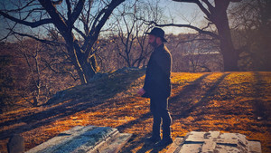 An Ethereal Dream Pop Soundscape With Immersive, Atmospheric And Ambient Drifting Emotional Escape: Ryan Lord – Dream No More